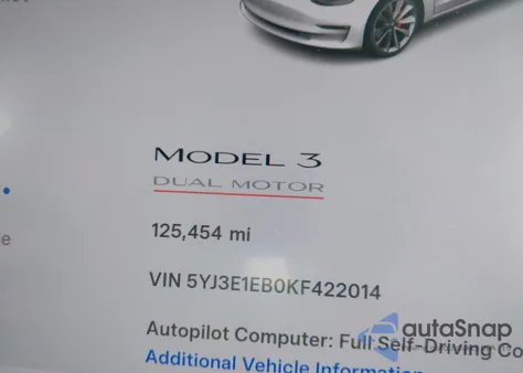 2019 Tesla Model 3 Long Range/Performance z USA, uszkodzony, nr VIN 5YJ3E1EB0KF422014